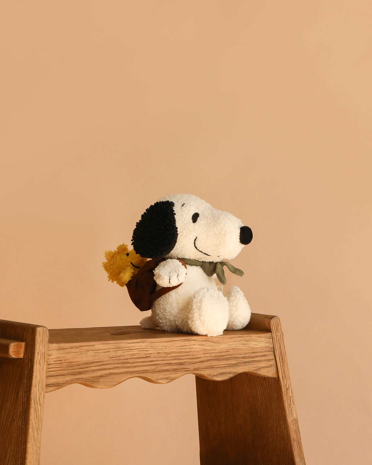 Peluche Snoopy avec Woodstock dans un sac à dos